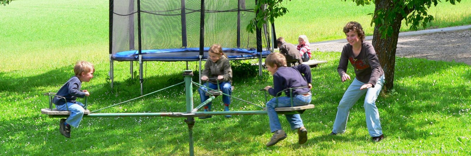 Kinderbauernhof im Bayerischen Wald mit Spielplatz